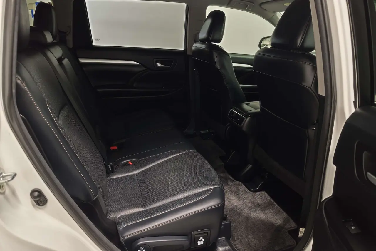 2018 Toyota Kluger Gallery Image 11