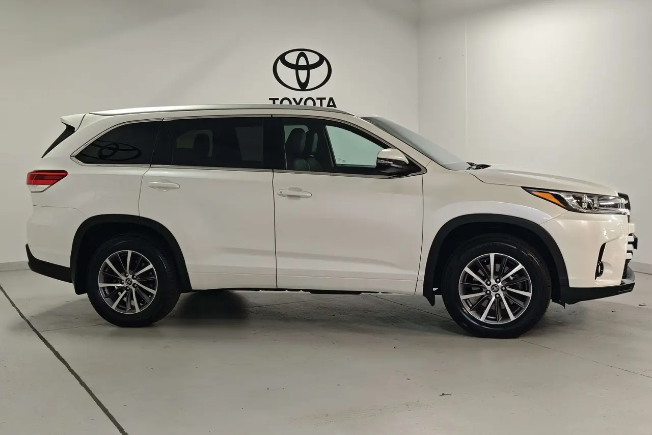 2018 Toyota Kluger Gallery Image 4