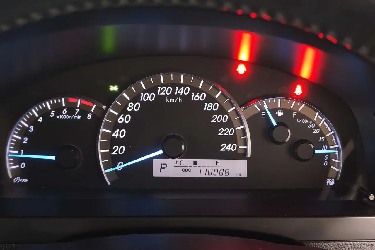 2013 Toyota Camry Gallery Image 17