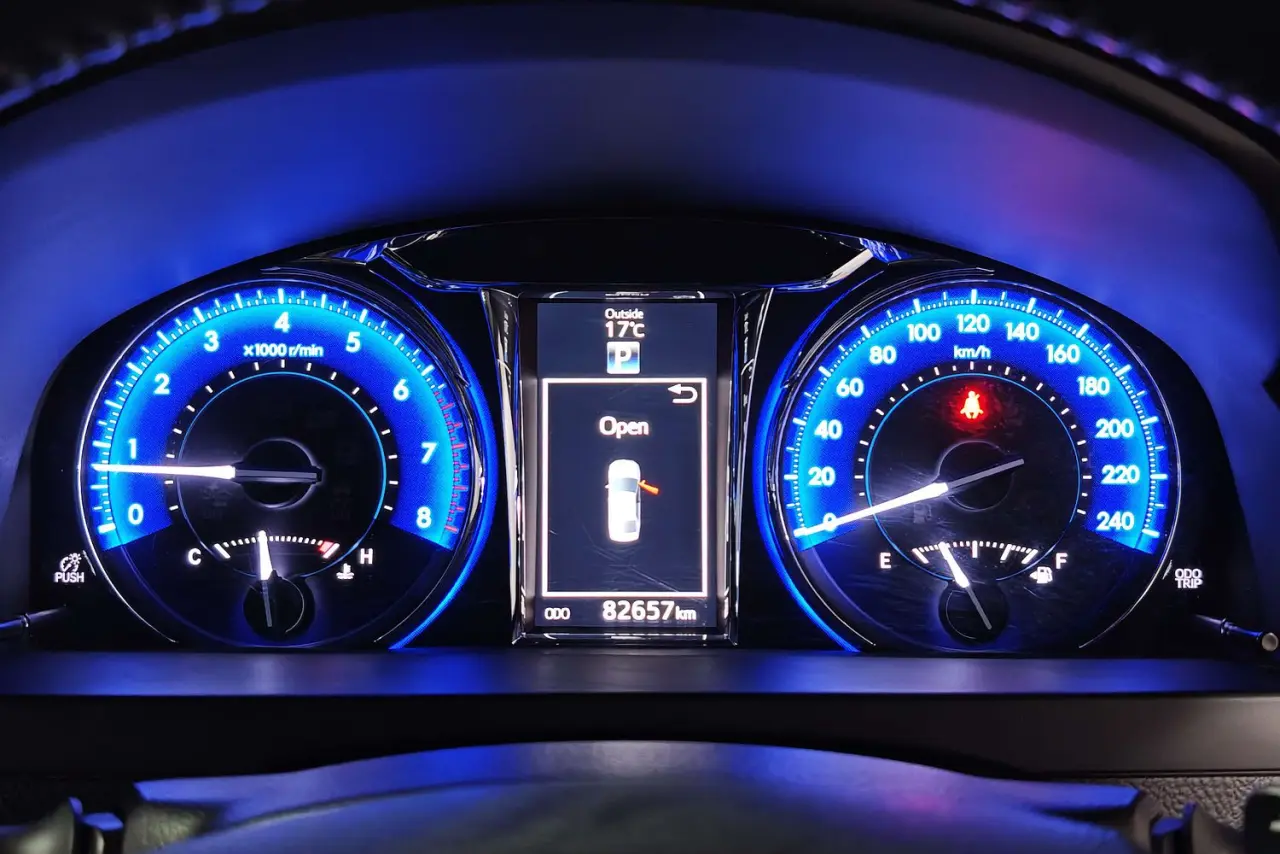 2017 Toyota Camry Gallery Image 17