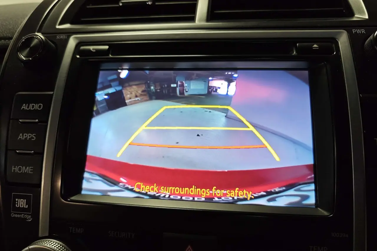 2017 Toyota Camry Gallery Image 20