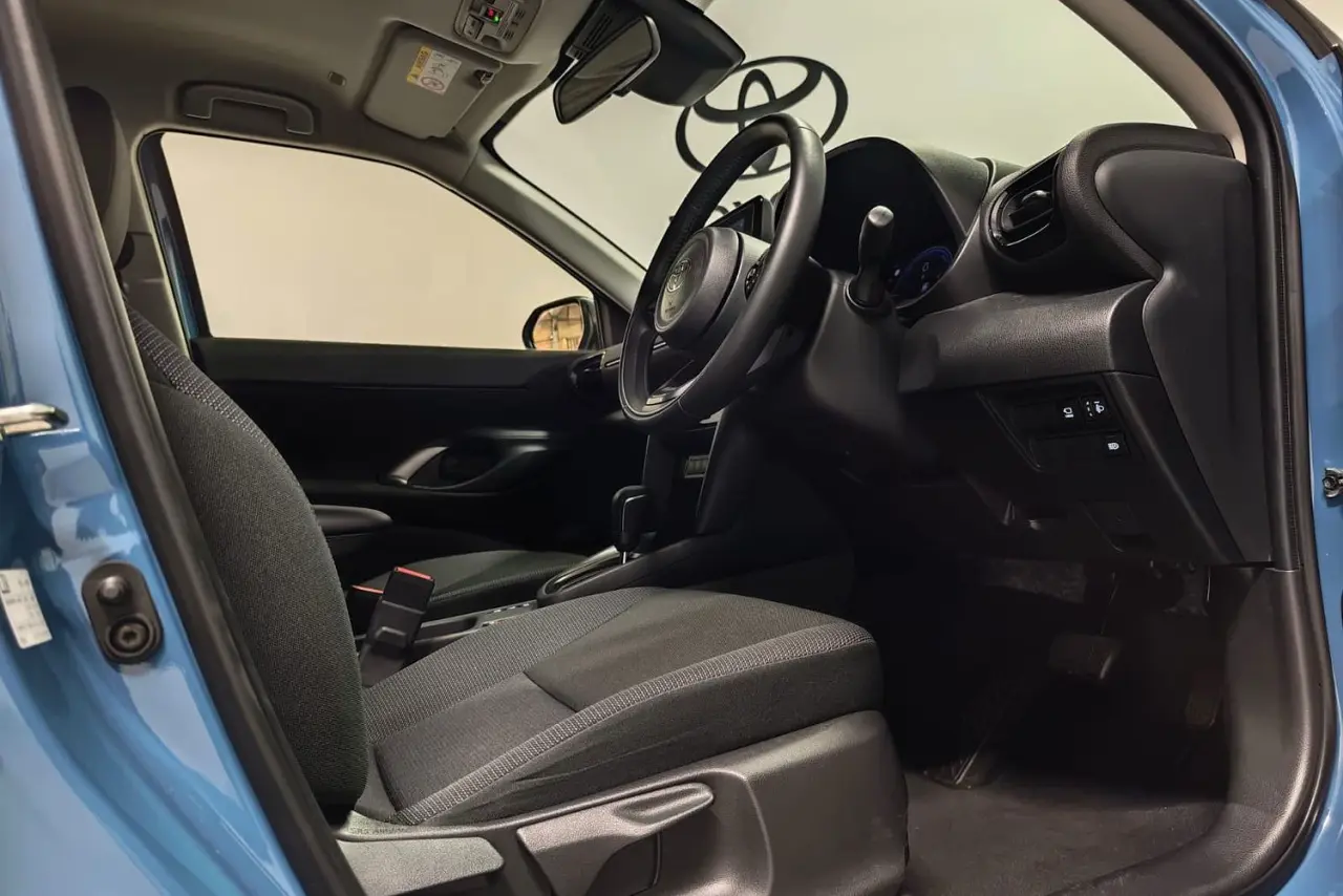 2024 Toyota Yaris Cross Gallery Image 10