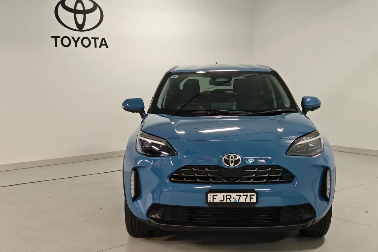 2024 Toyota Yaris Cross Gallery Image 3