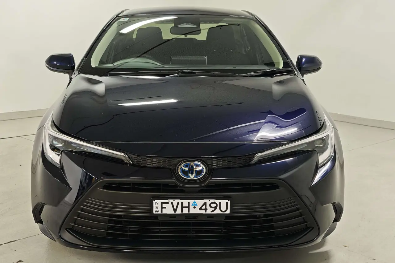 2023 Toyota Corolla Gallery Image 3