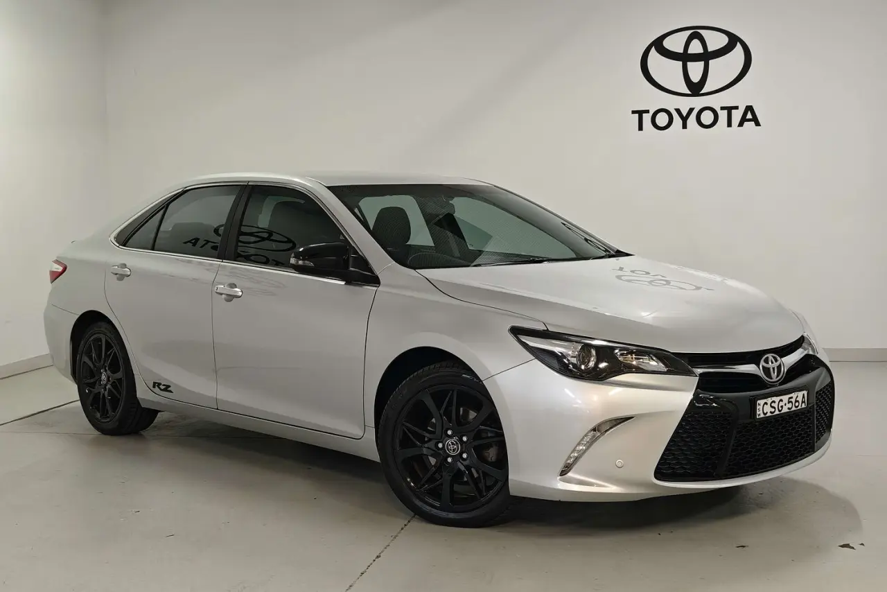 2017 Toyota Camry Gallery Image 1