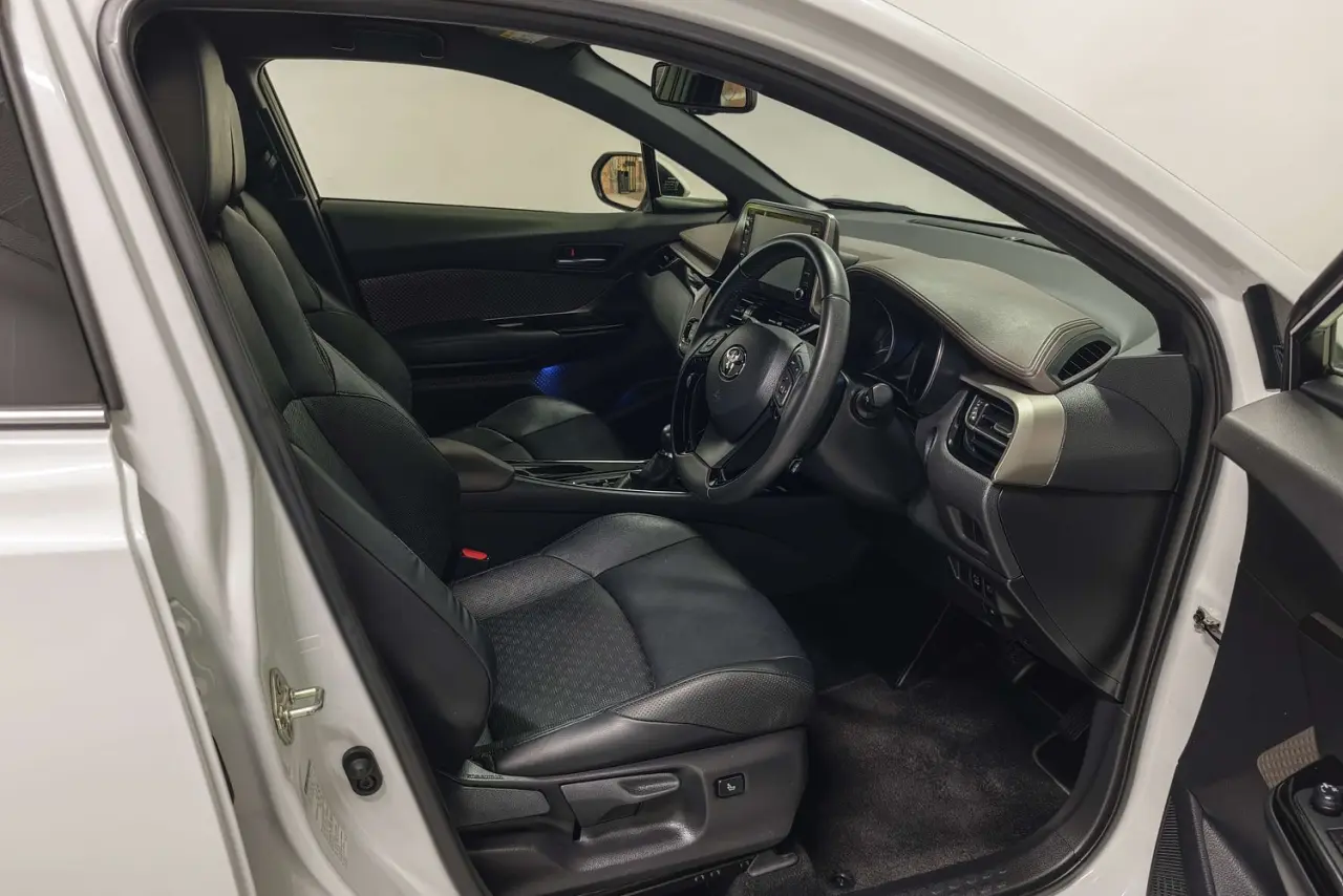 2023 Toyota C-HR Gallery Image 10