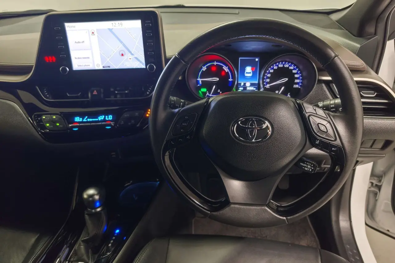 2023 Toyota C-HR Gallery Image 16