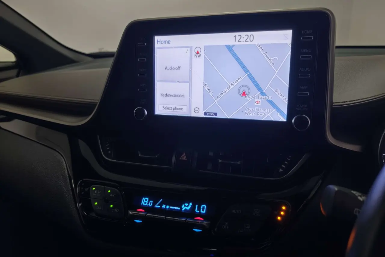 2023 Toyota C-HR Gallery Image 18