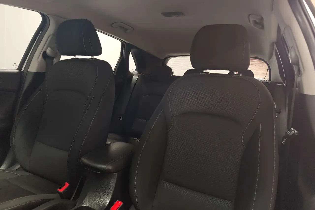 2020 Hyundai i30 Gallery Image 15