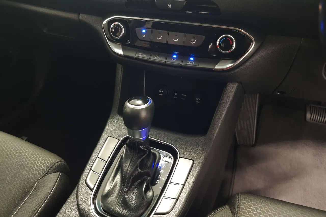 2020 Hyundai i30 Gallery Image 19