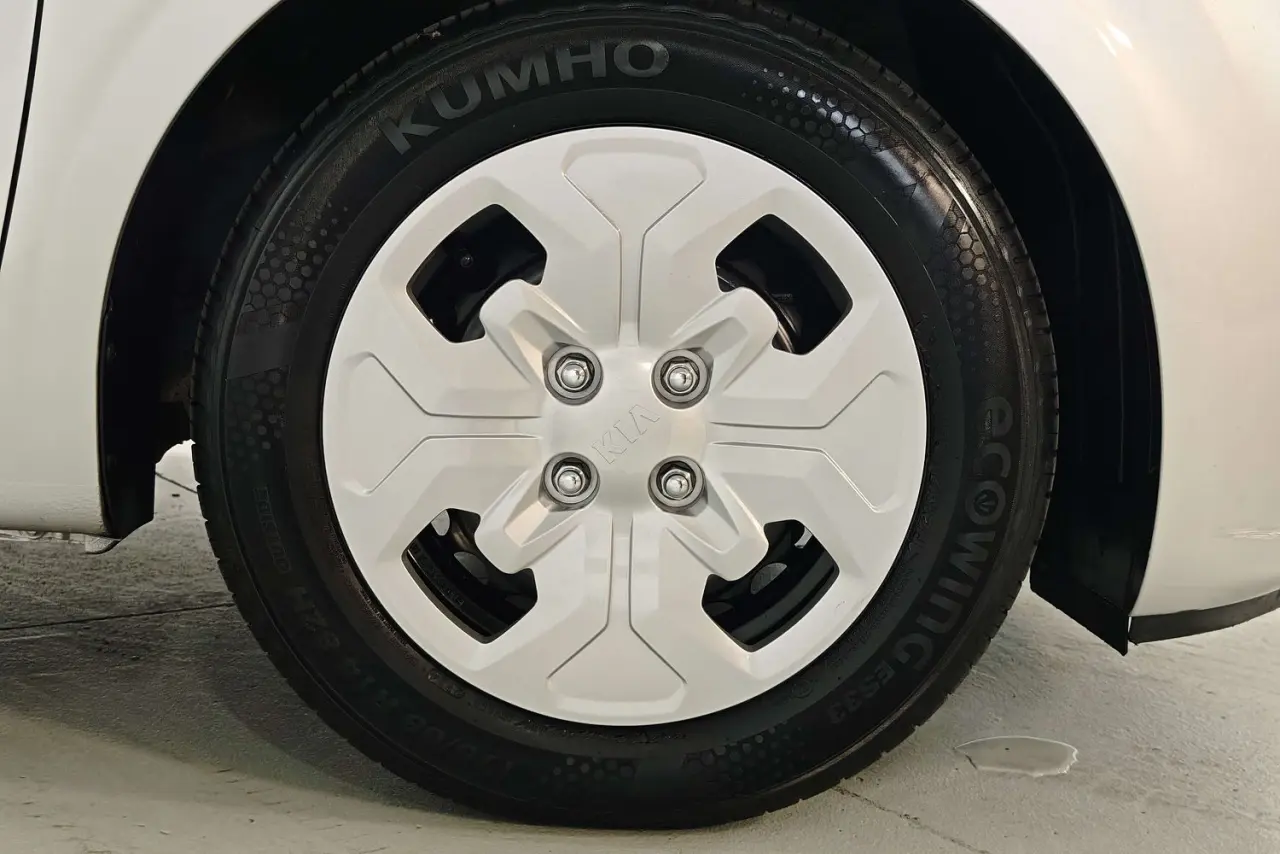 2021 Kia Picanto Gallery Image 5