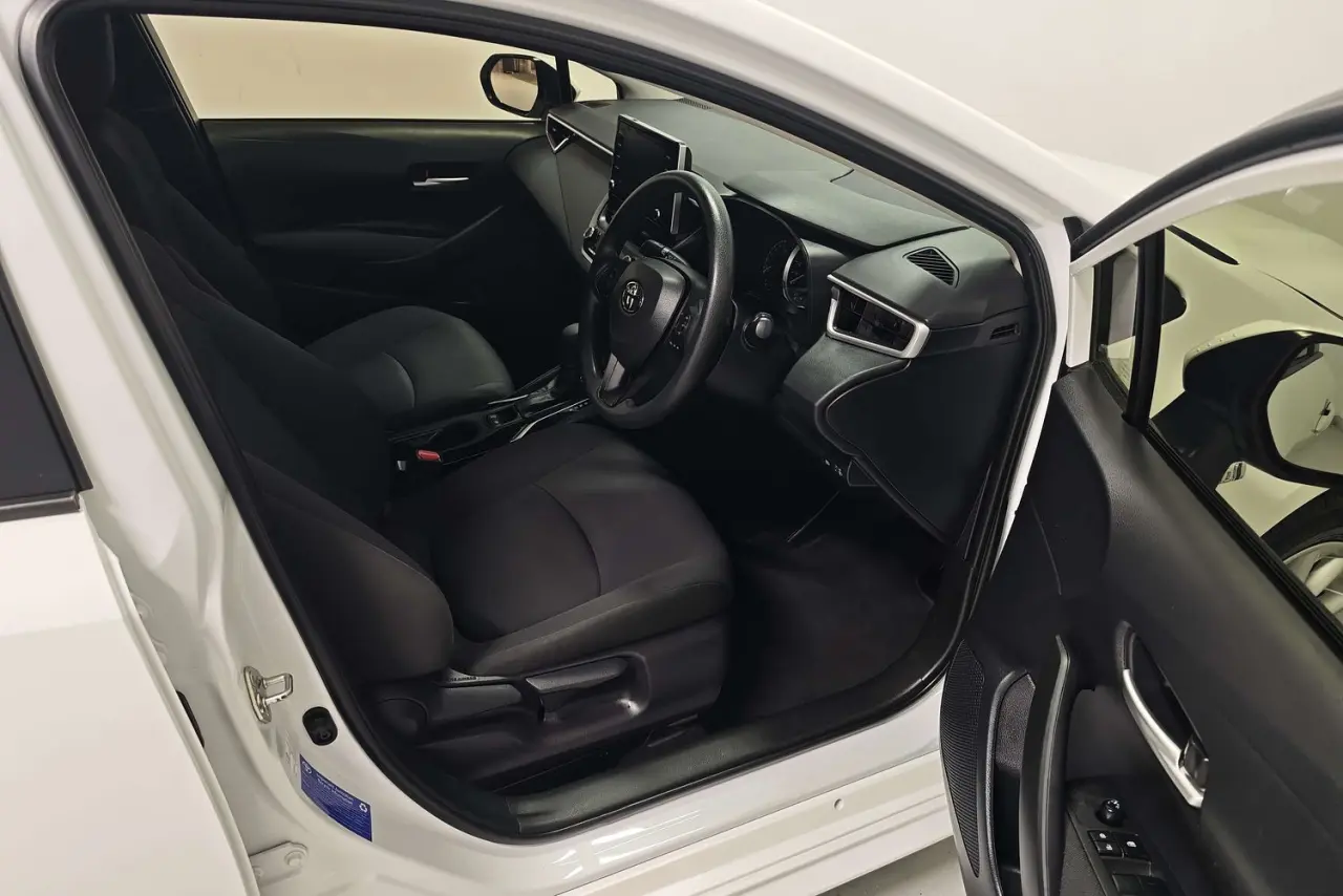 2022 Toyota Corolla Gallery Image 10