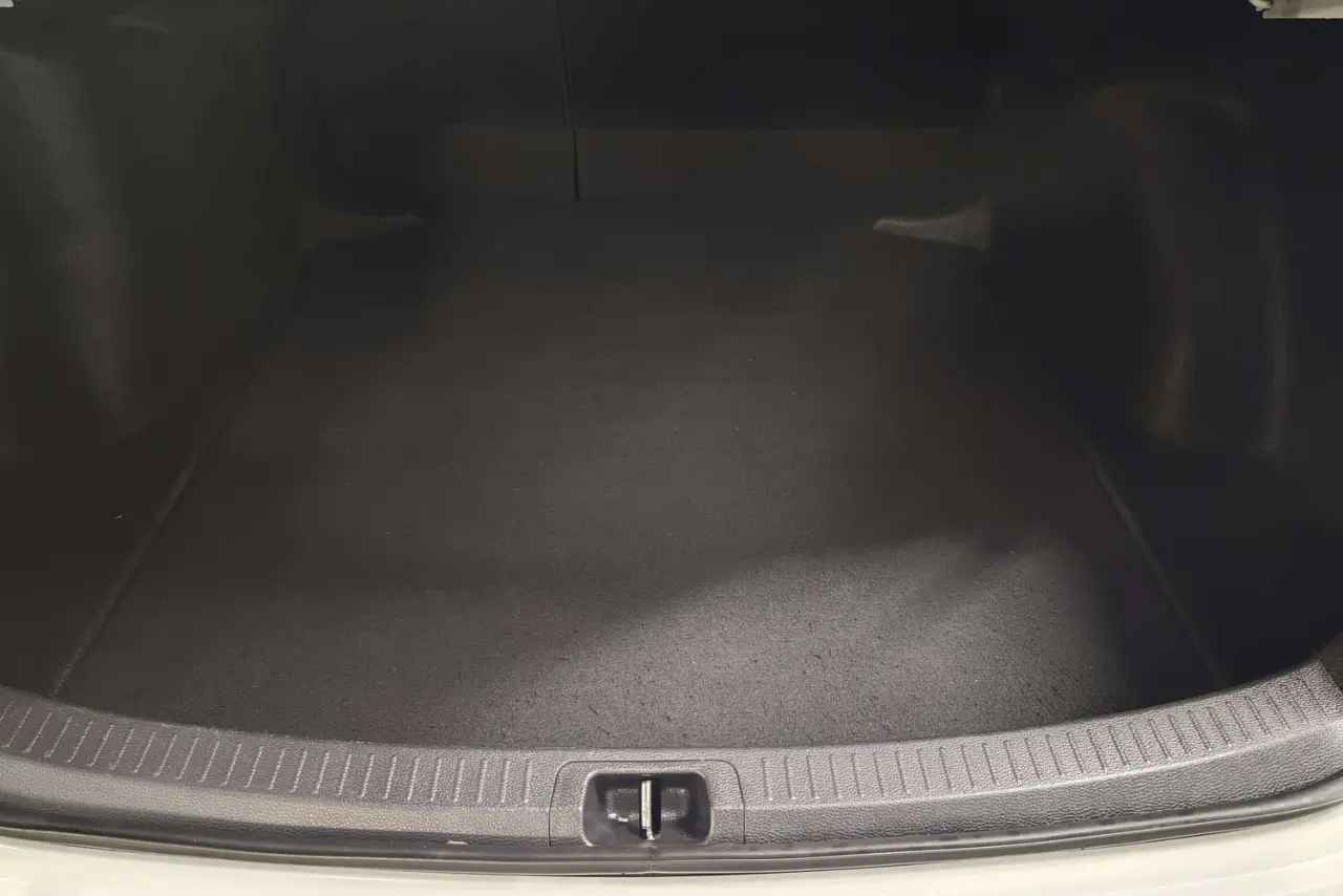 2022 Toyota Corolla Gallery Image 12