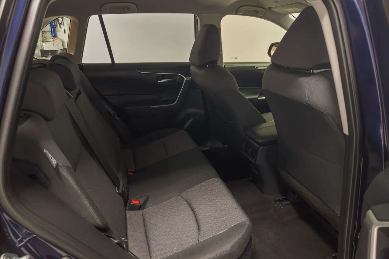 2024 Toyota RAV4 Gallery Image 11