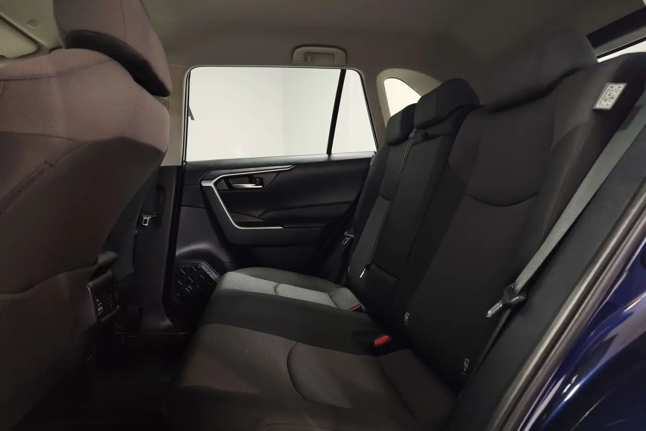 2024 Toyota RAV4 Gallery Image 14