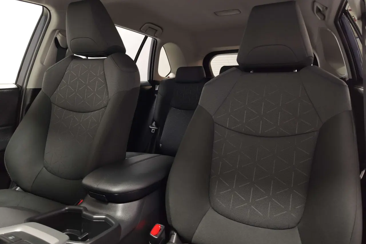 2024 Toyota RAV4 Gallery Image 16