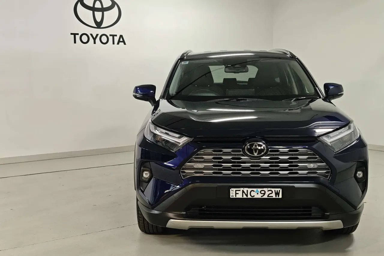 2024 Toyota RAV4 Gallery Image 2