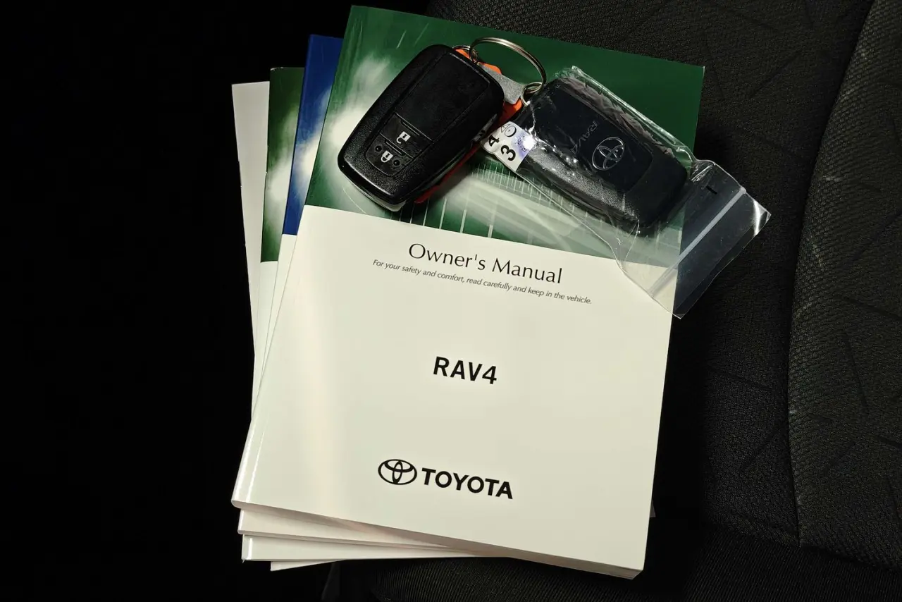 2024 Toyota RAV4 Gallery Image 22