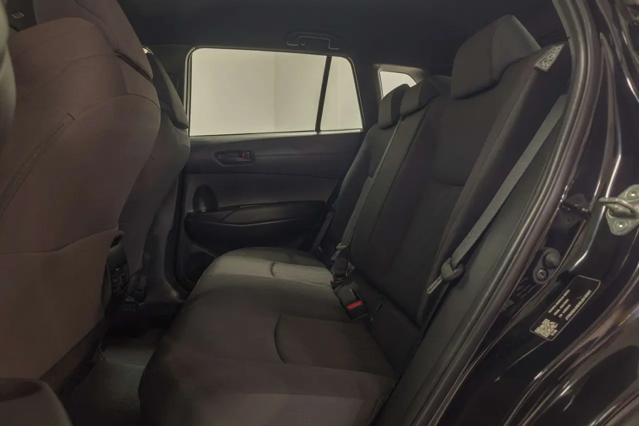 2025 Toyota Corolla Cross Gallery Image 13