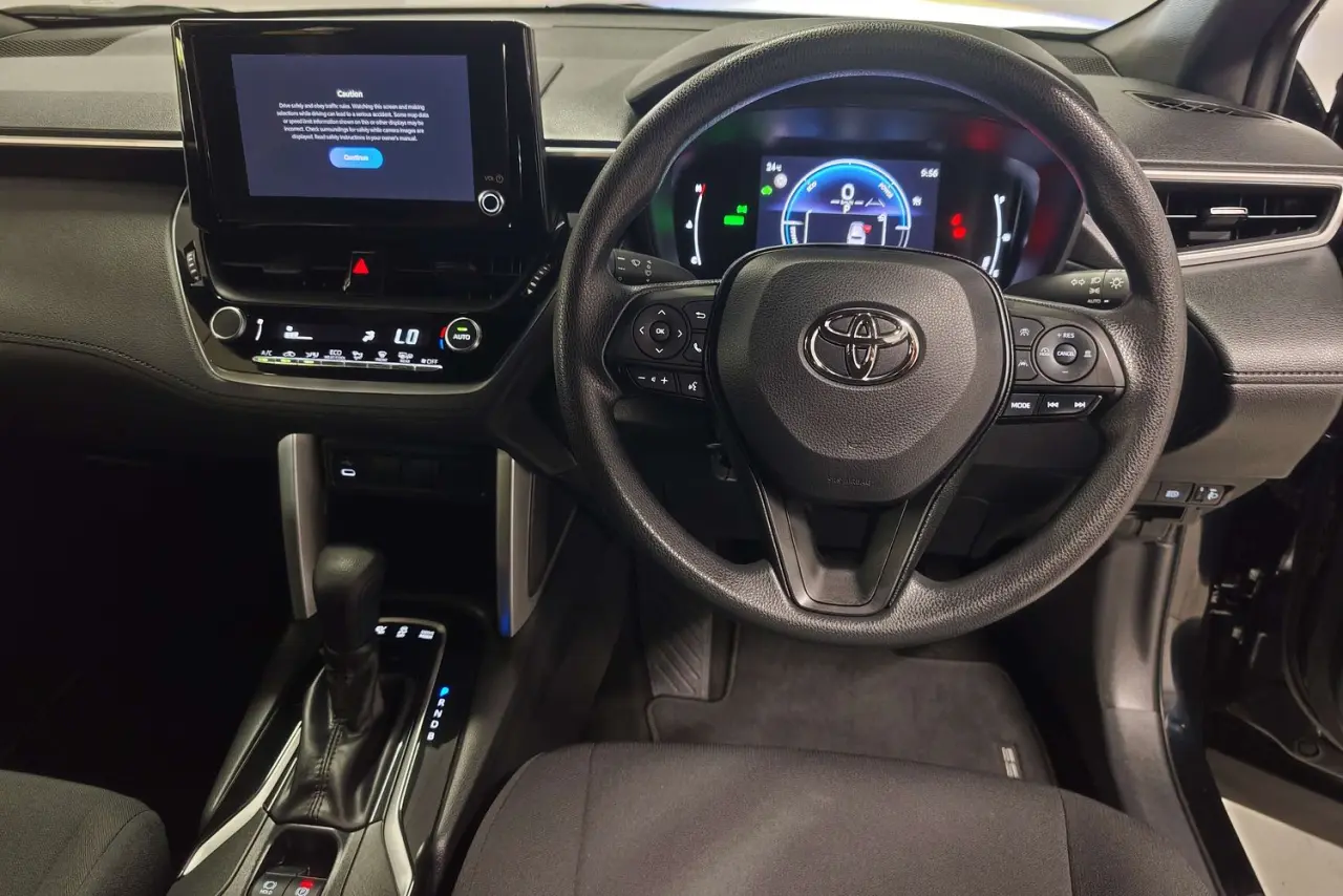 2025 Toyota Corolla Cross Gallery Image 16