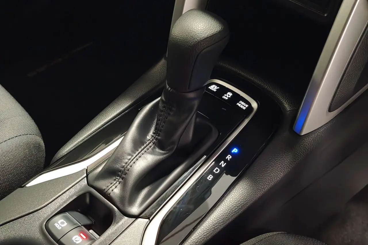 2025 Toyota Corolla Cross Gallery Image 19