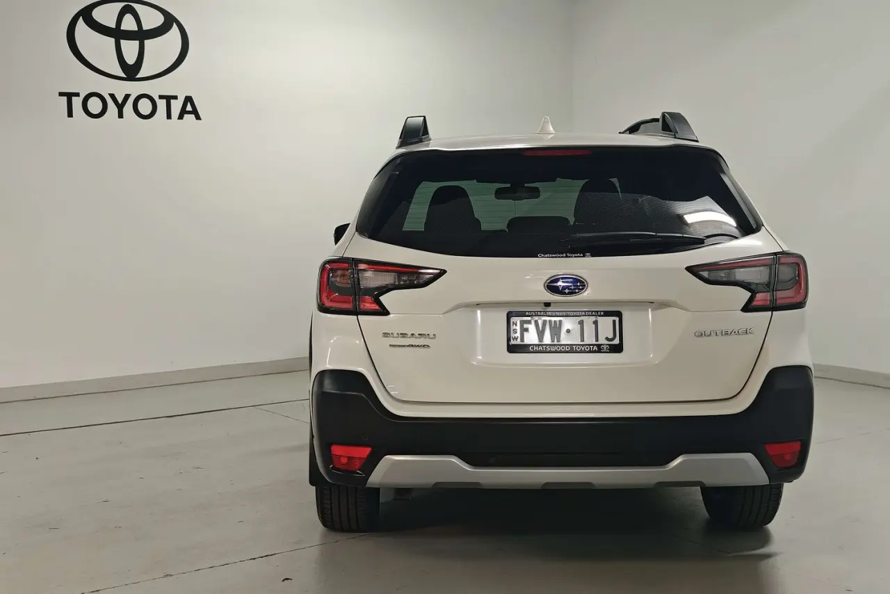 2021 Subaru Outback Gallery Image 7