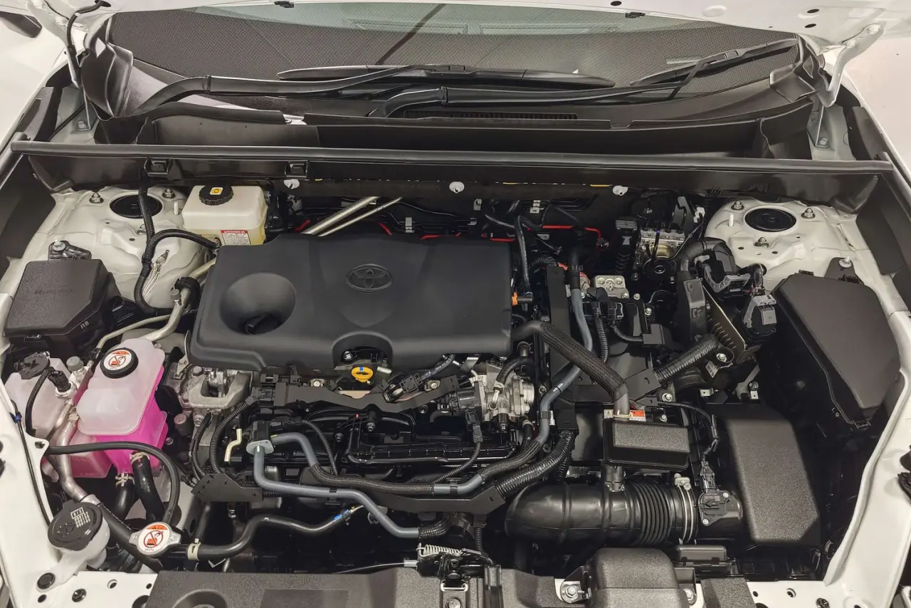 2025 Toyota RAV4 Gallery Image 22