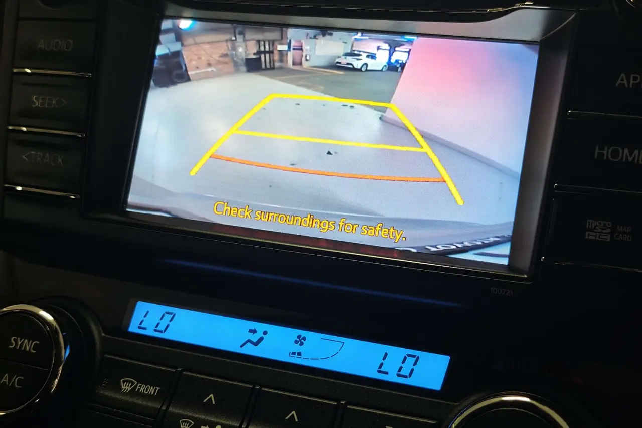 2017 Toyota RAV4 Gallery Image 20