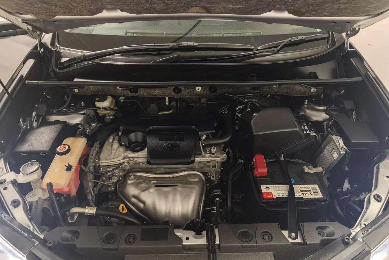 2017 Toyota RAV4 Gallery Image 22