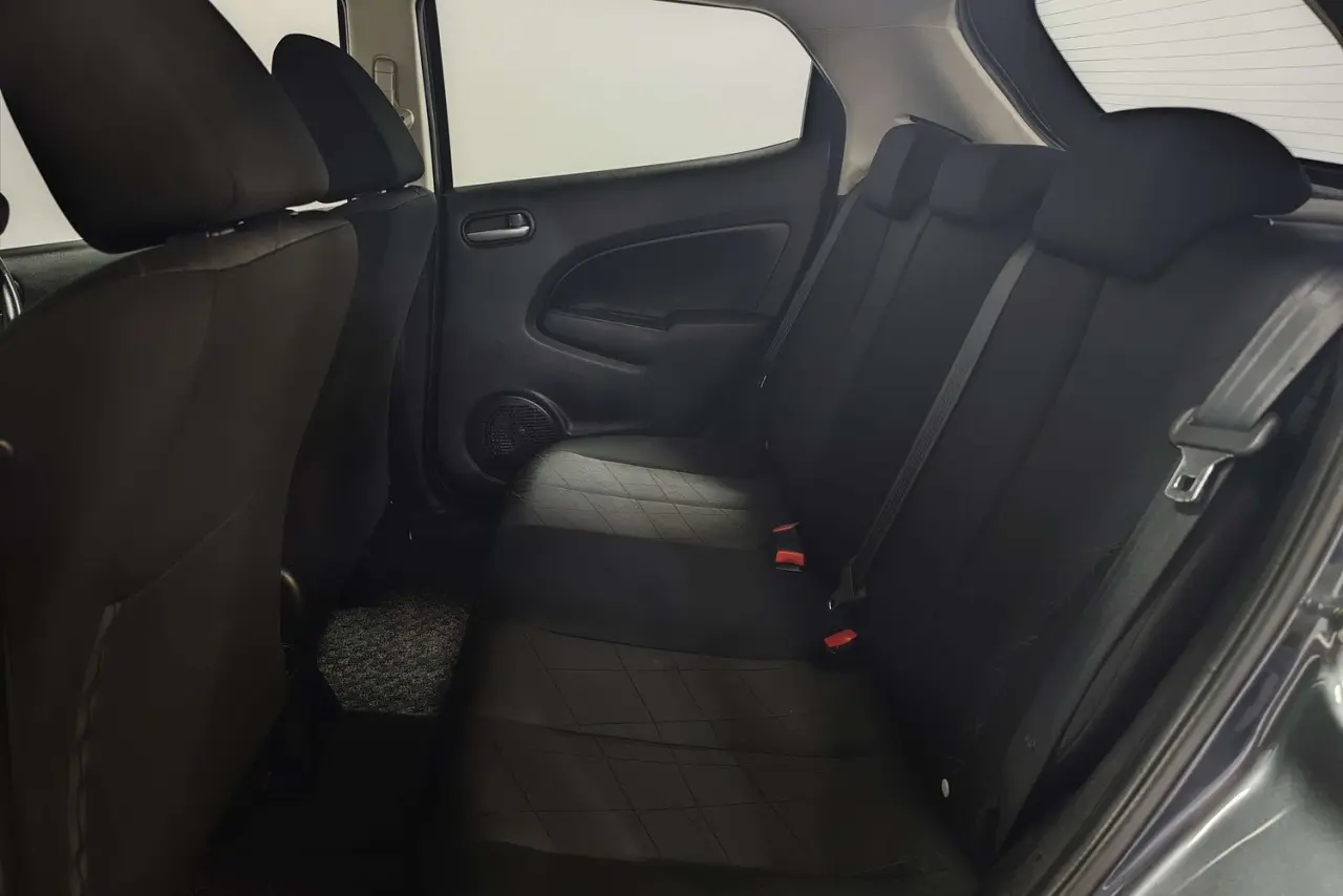 2013 Mazda 2 Gallery Image 13