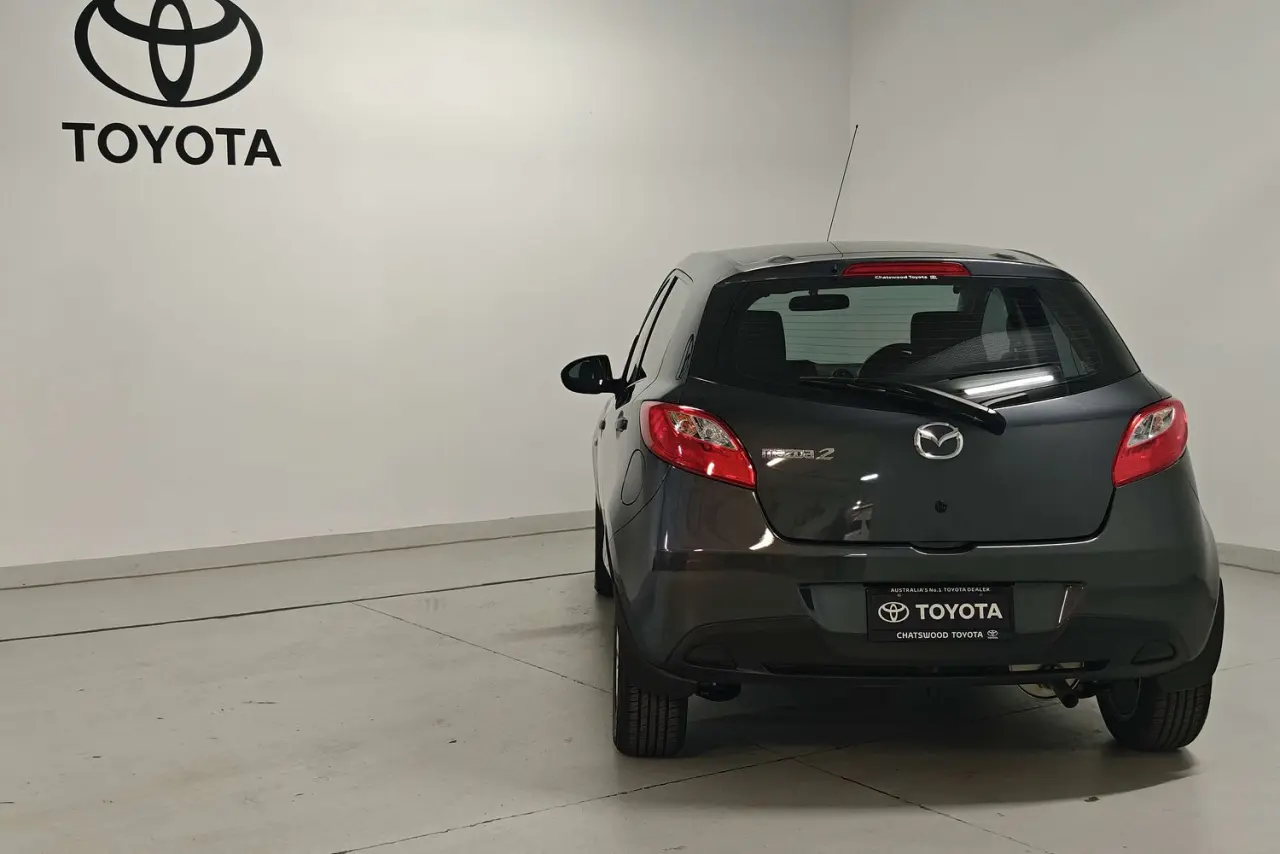 2013 Mazda 2 Gallery Image 7