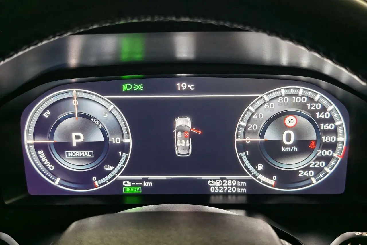 2023 Mitsubishi Outlander Gallery Image 18