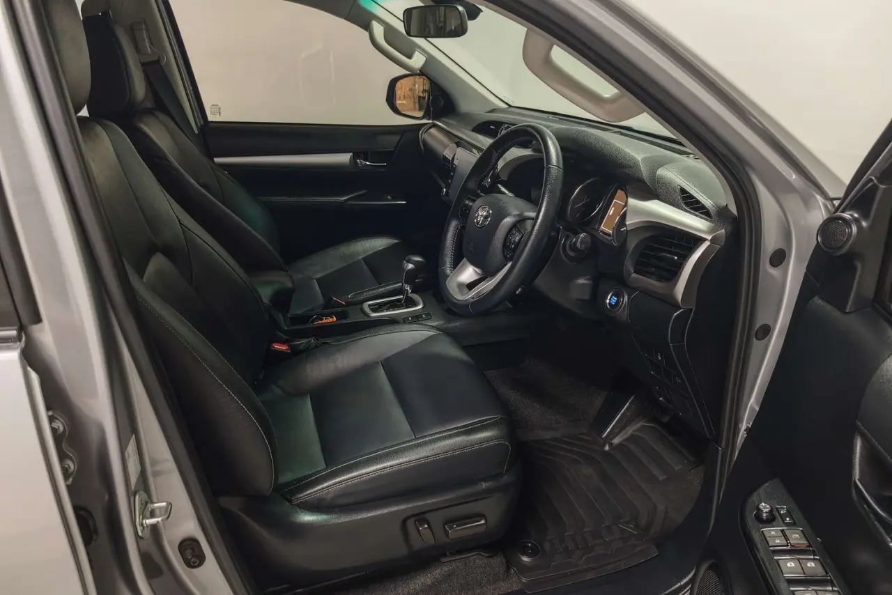 2023 Toyota Hilux Gallery Image 10