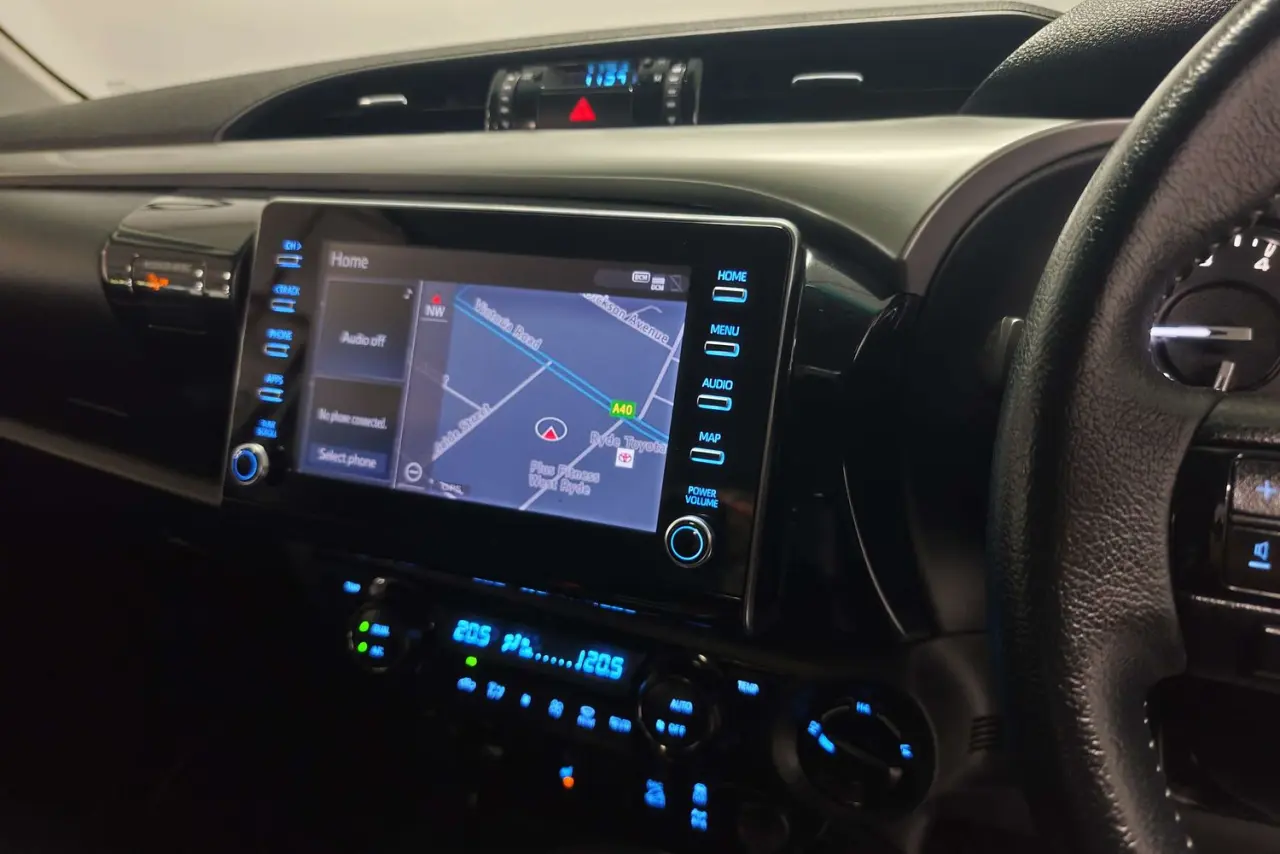 2023 Toyota Hilux Gallery Image 18