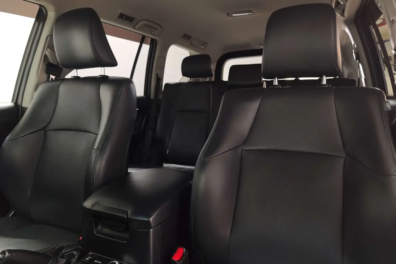 2018 Toyota Landcruiser Prado Gallery Image 15