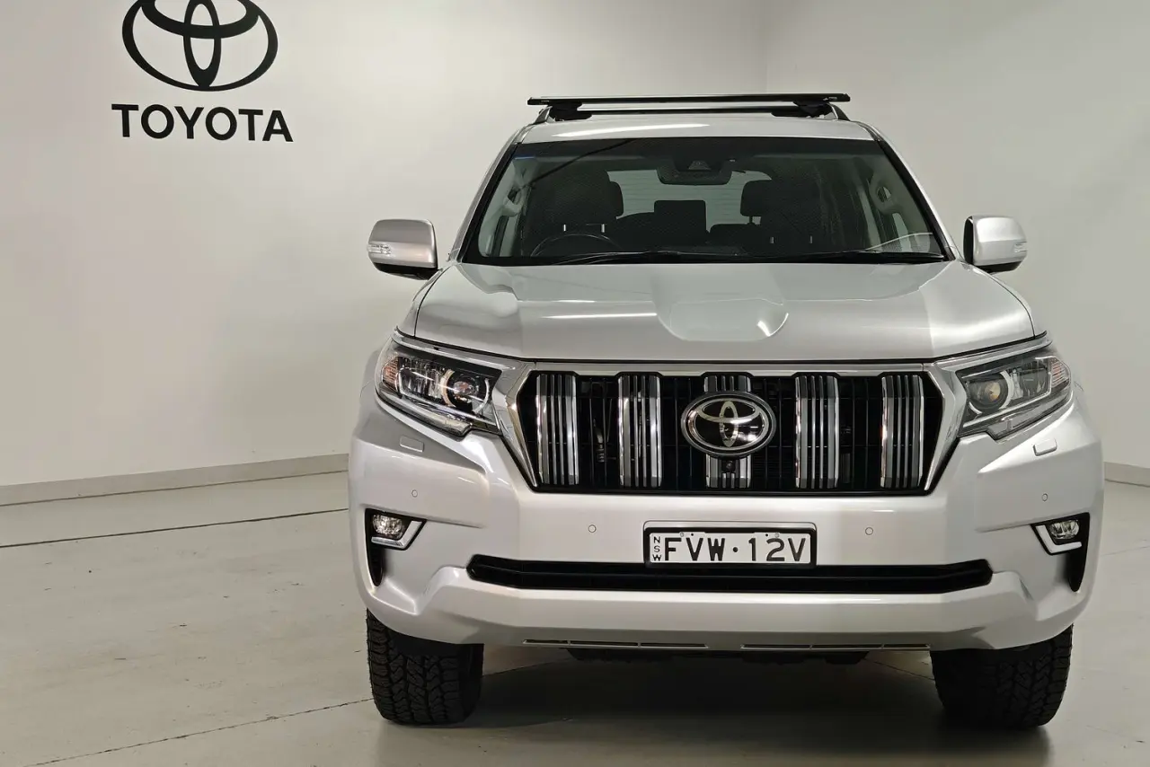 2018 Toyota Landcruiser Prado Gallery Image 2