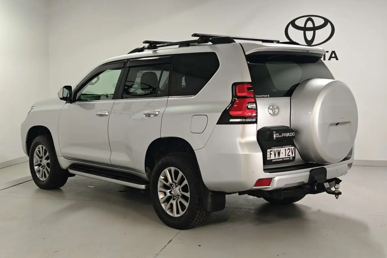 2018 Toyota Landcruiser Prado Gallery Image 6