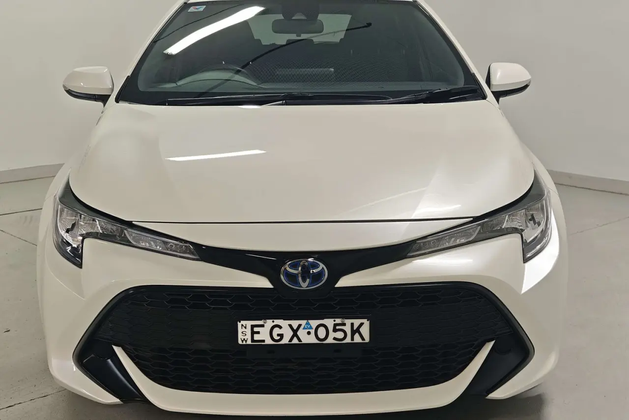 2019 Toyota Corolla Gallery Image 3
