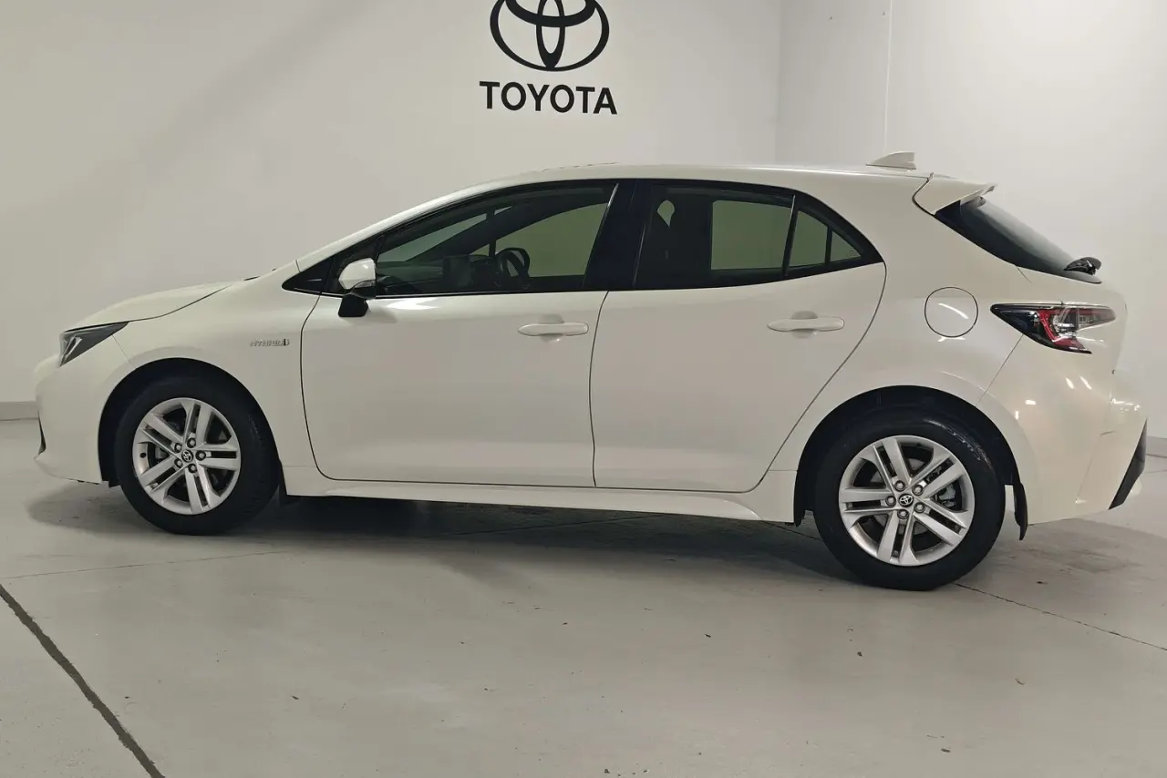 2019 Toyota Corolla Gallery Image 9