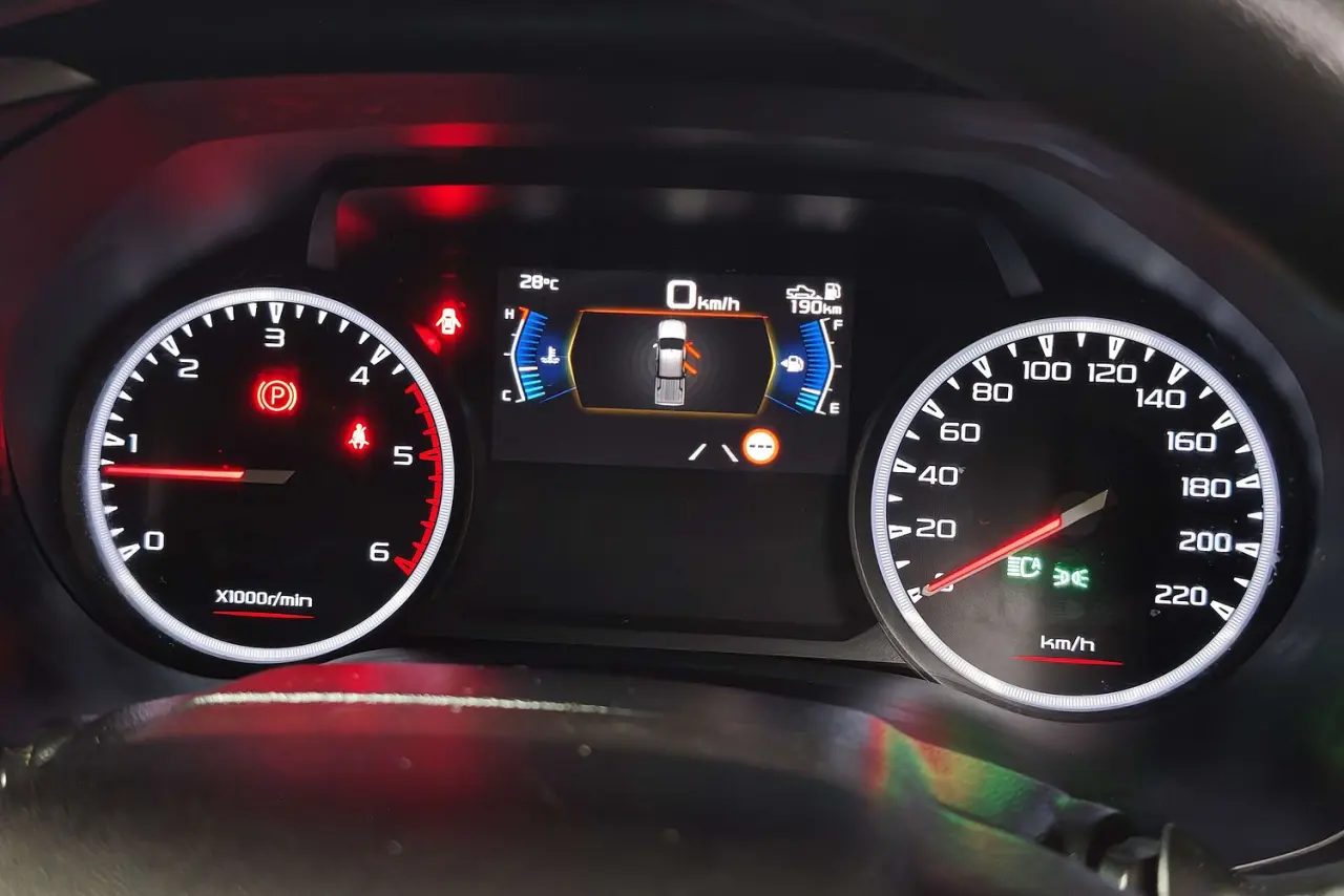 2022 Isuzu D-MAX Gallery Image 17