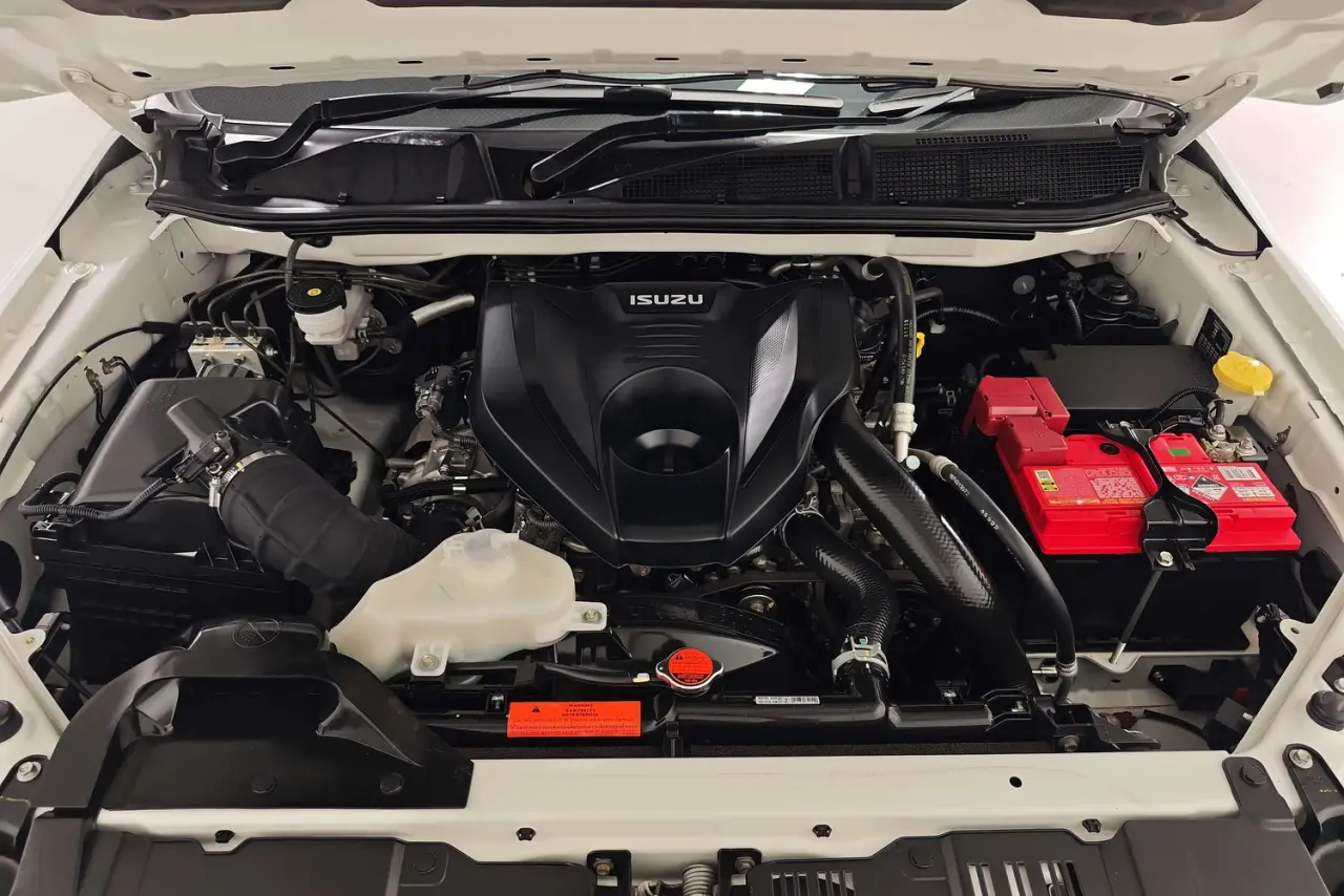 2022 Isuzu D-MAX Gallery Image 22