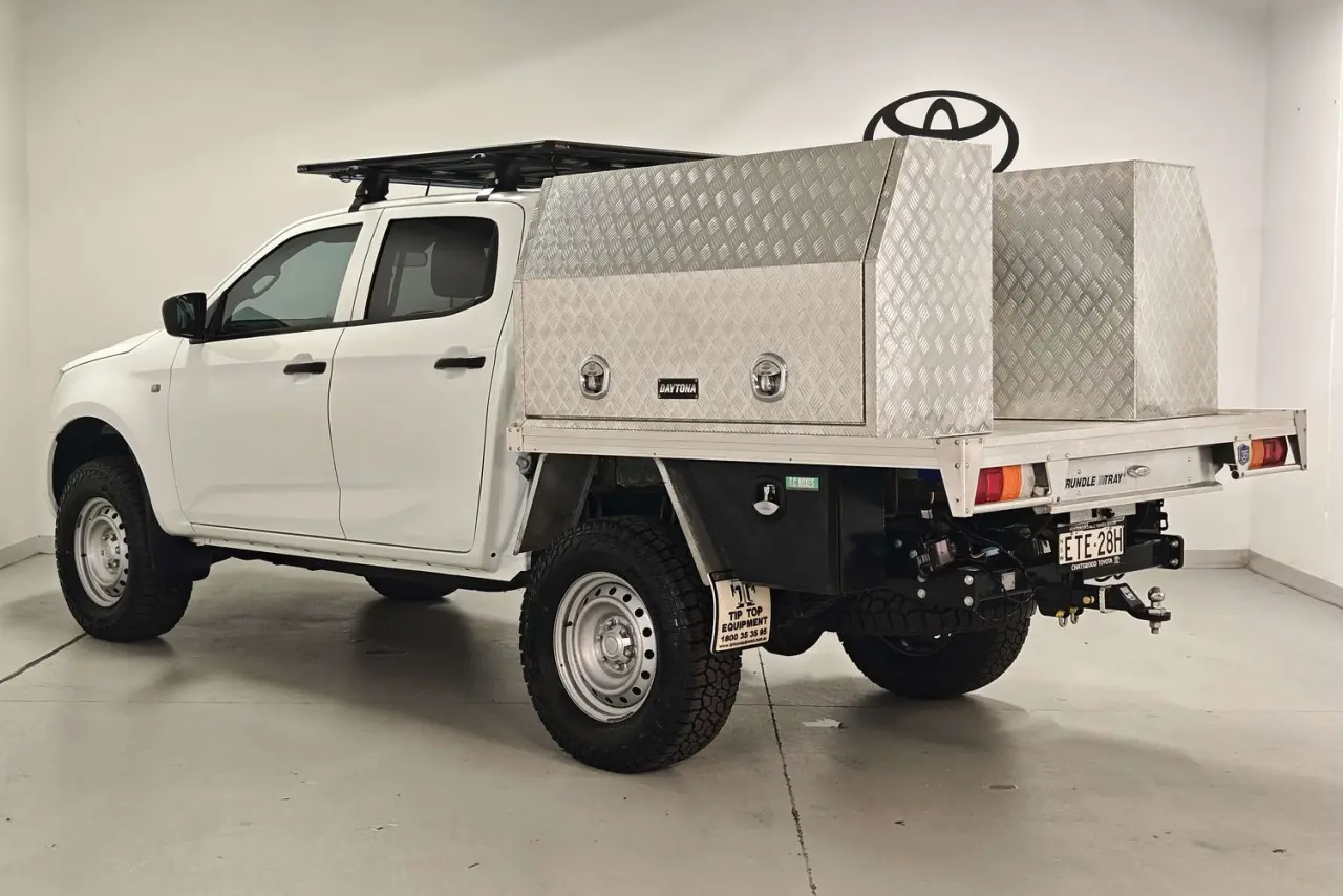 2022 Isuzu D-MAX Gallery Image 6