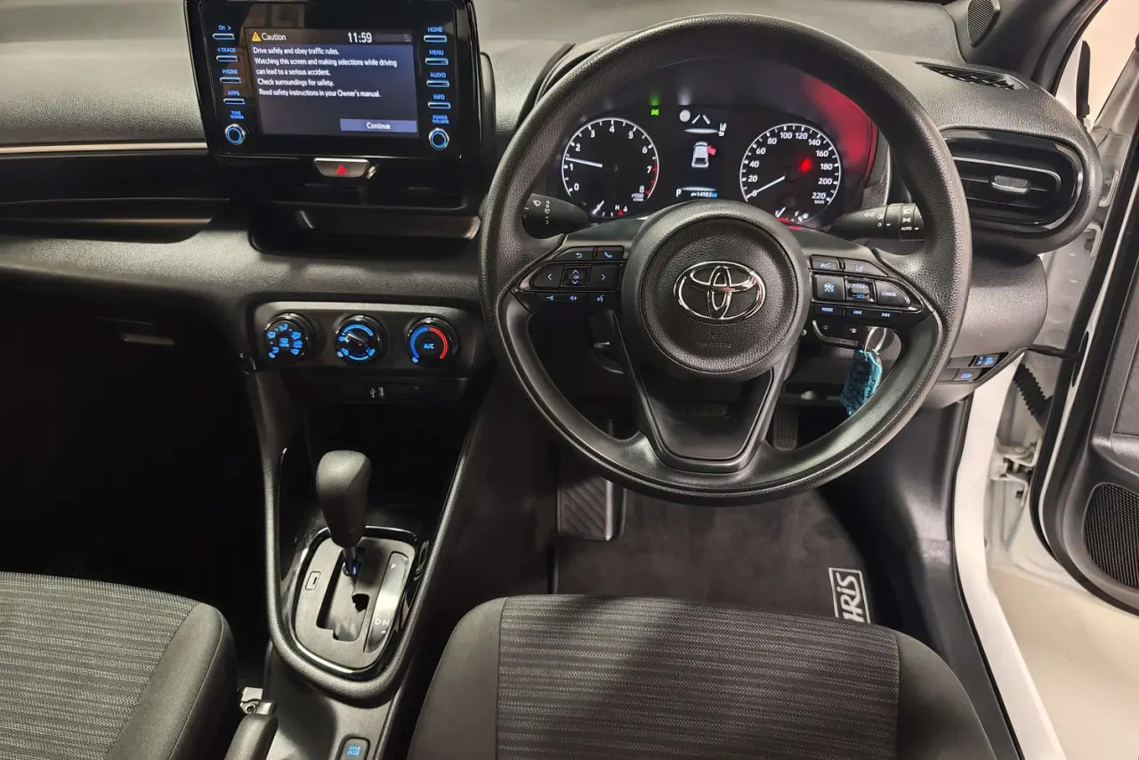 2022 Toyota Yaris Gallery Image 16
