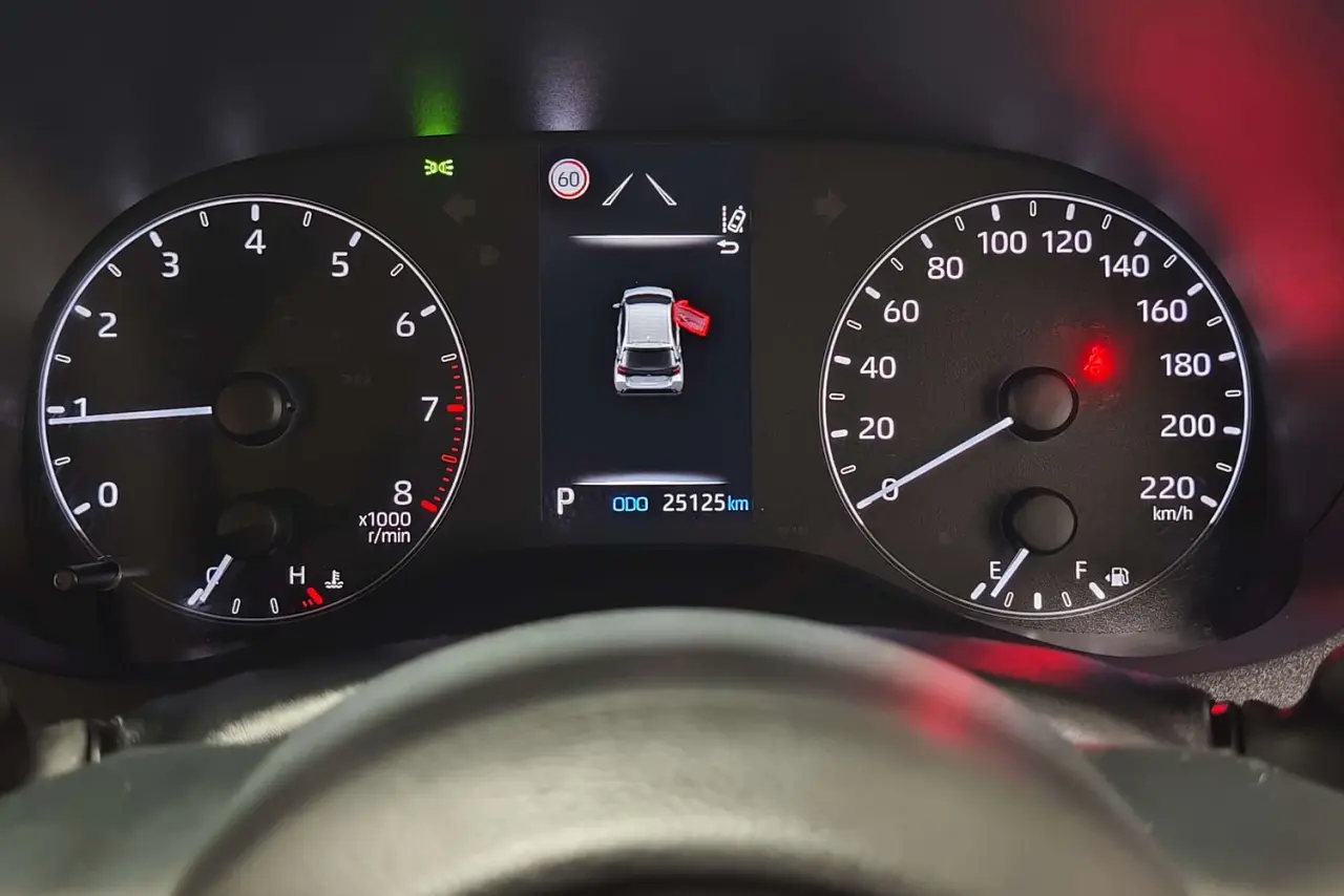 2022 Toyota Yaris Gallery Image 17