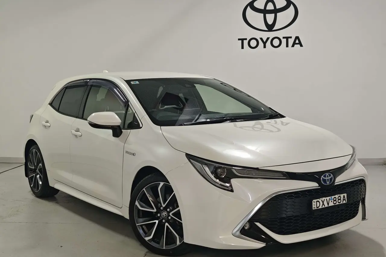 2018 Toyota Corolla Gallery Image 1