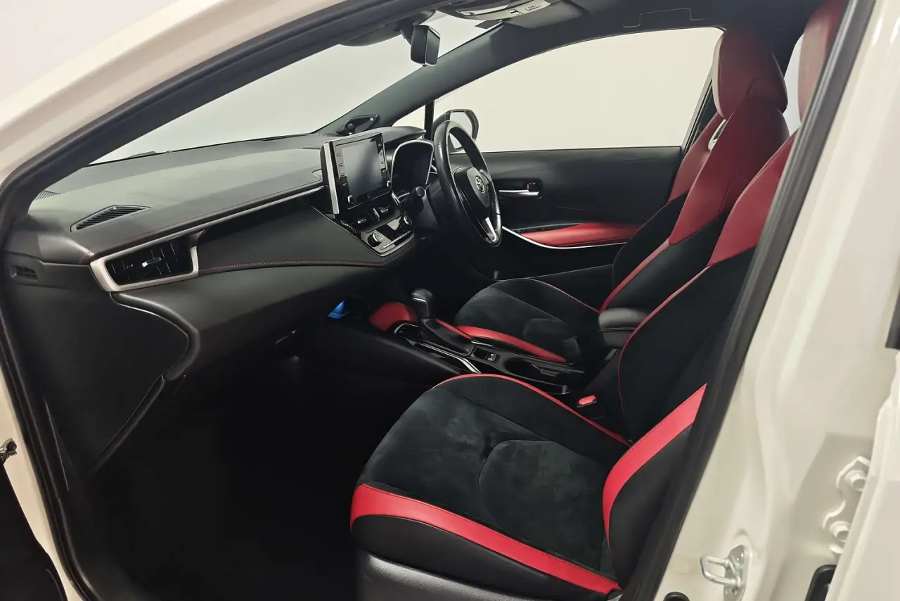 2018 Toyota Corolla Gallery Image 14