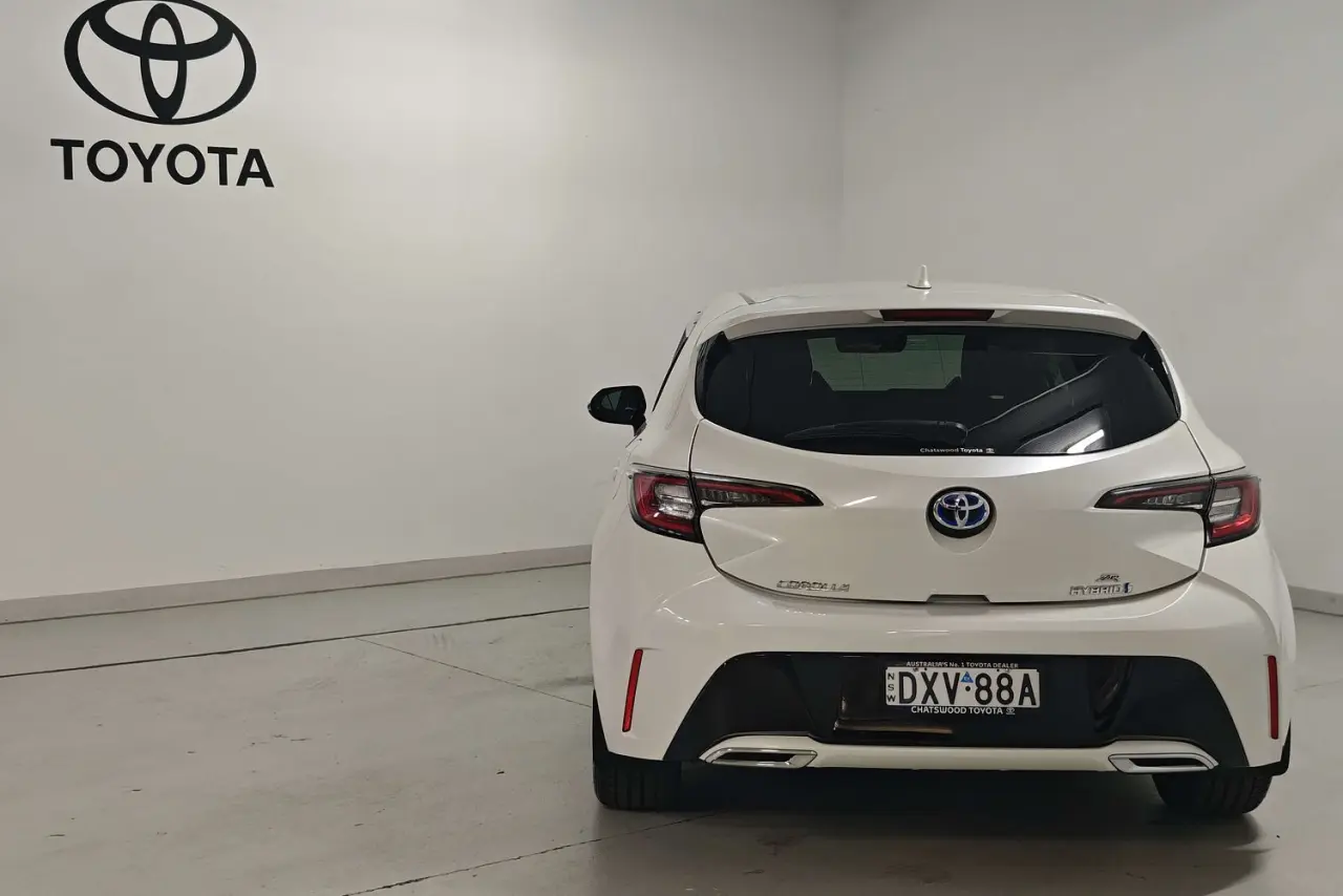 2018 Toyota Corolla Gallery Image 7