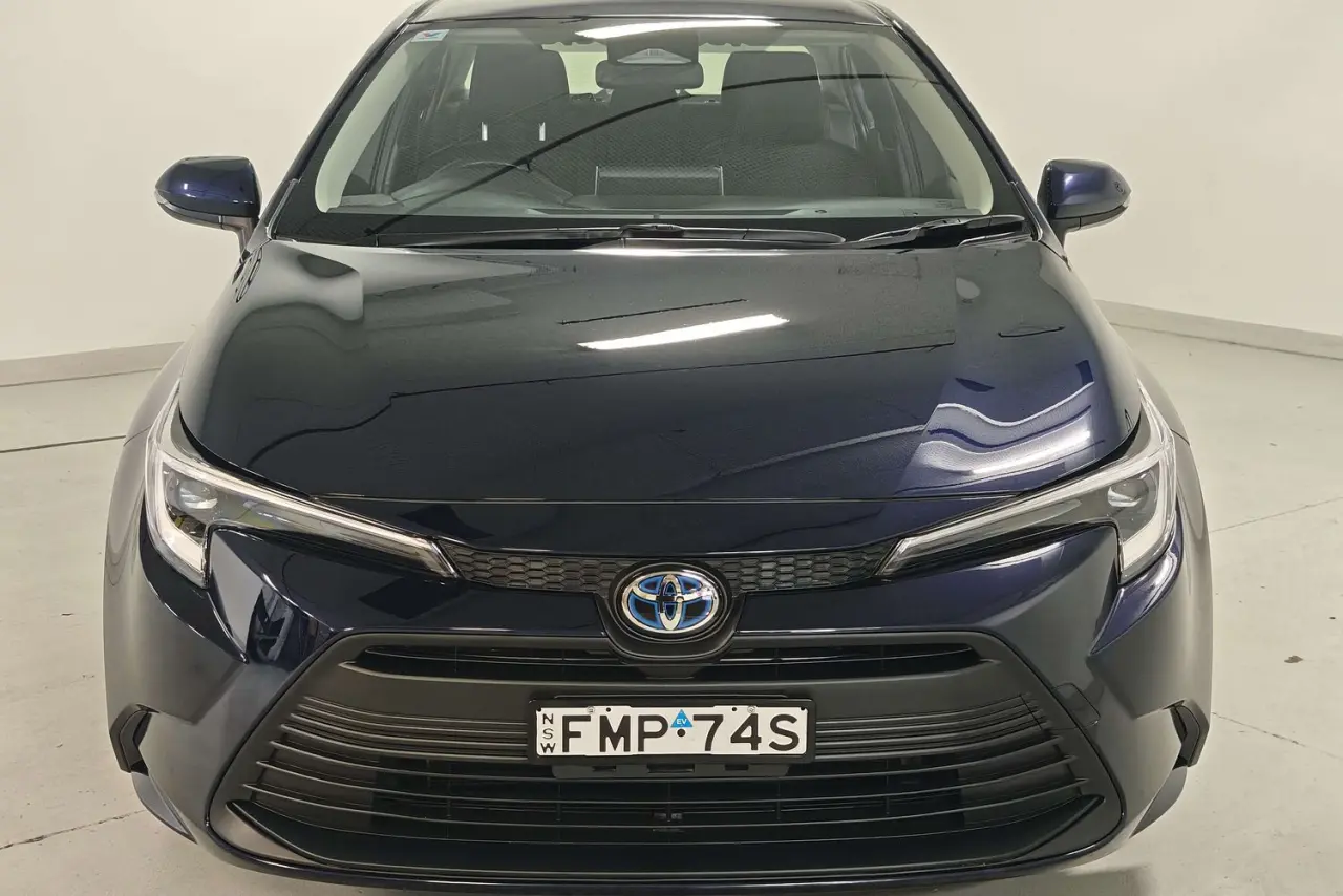 2024 Toyota Corolla Gallery Image 3