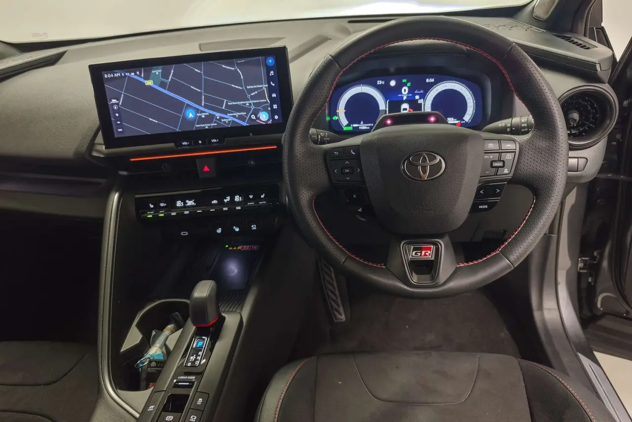 2025 Toyota C-HR Gallery Image 16