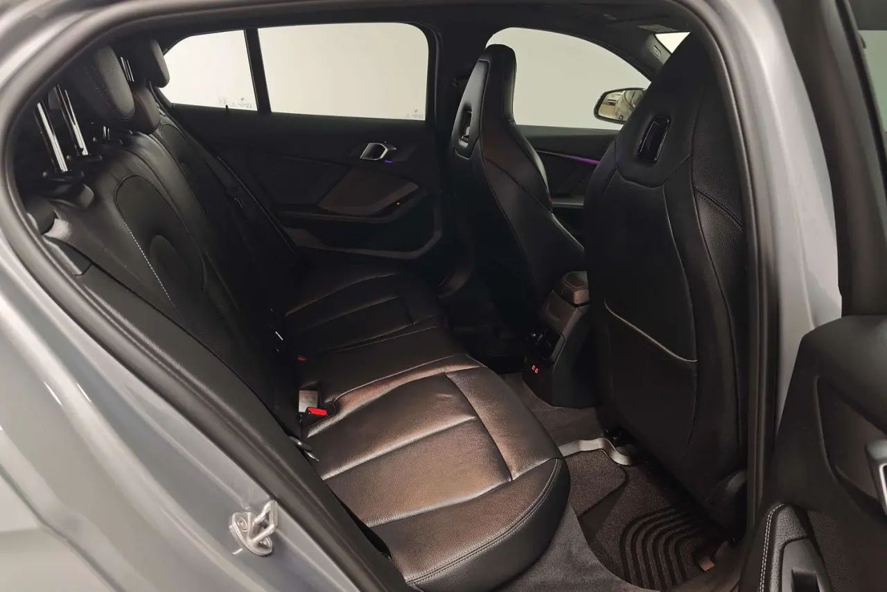 2024 BMW 1 Series Gallery Image 11